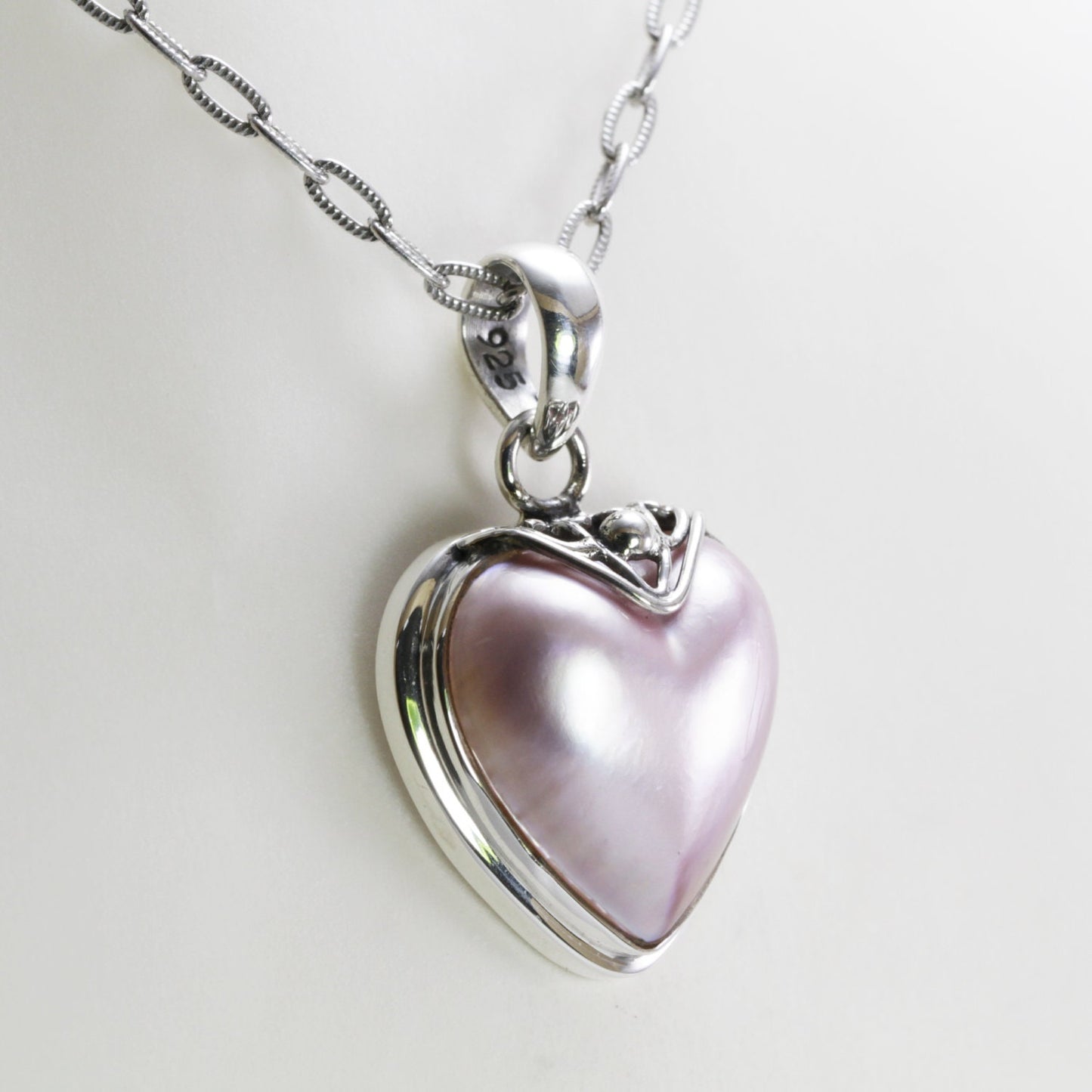 Genuine 19*19 MM heart shape Mabe pearl set in 925 sterling silver pendant bezel set decorated with flower filigree, heart pearl pendant