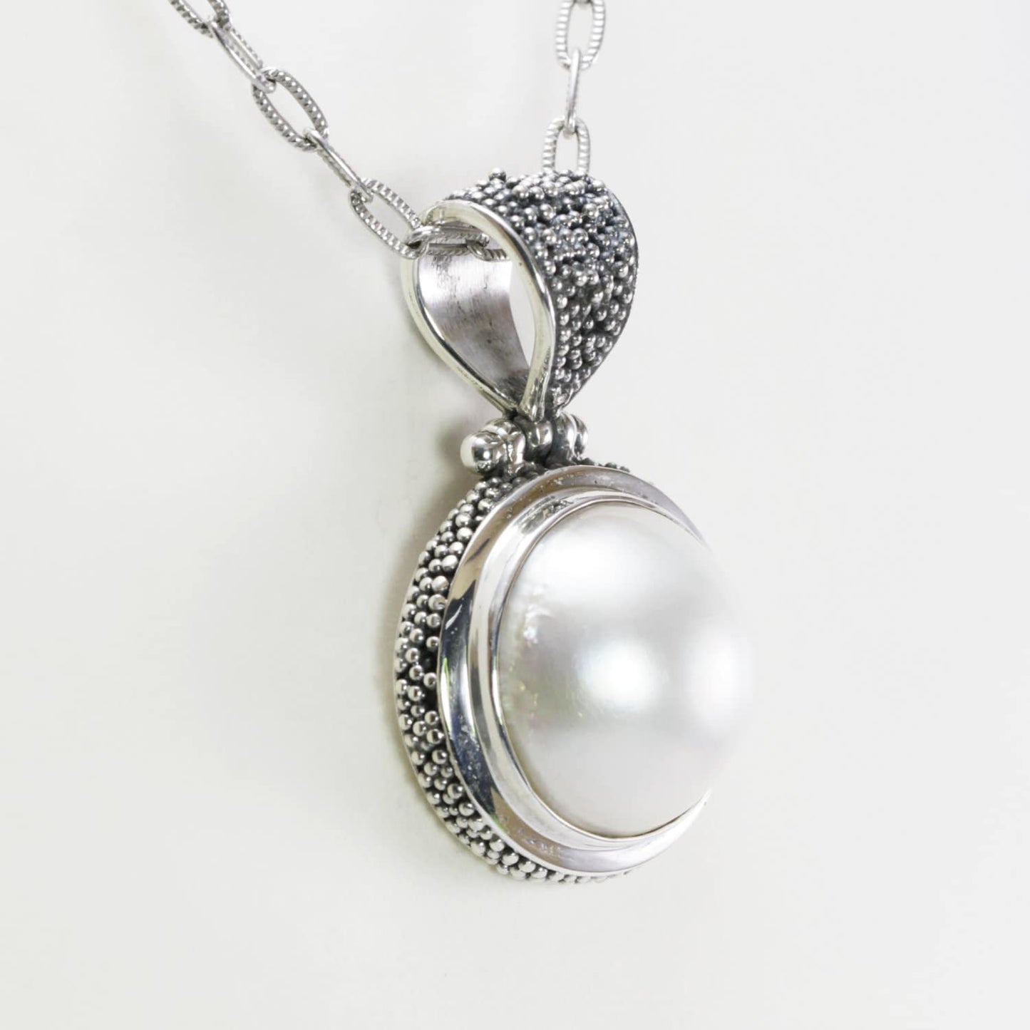 white mabe pearl pendant necklace 925 sterling silver decorated with caviar ornament