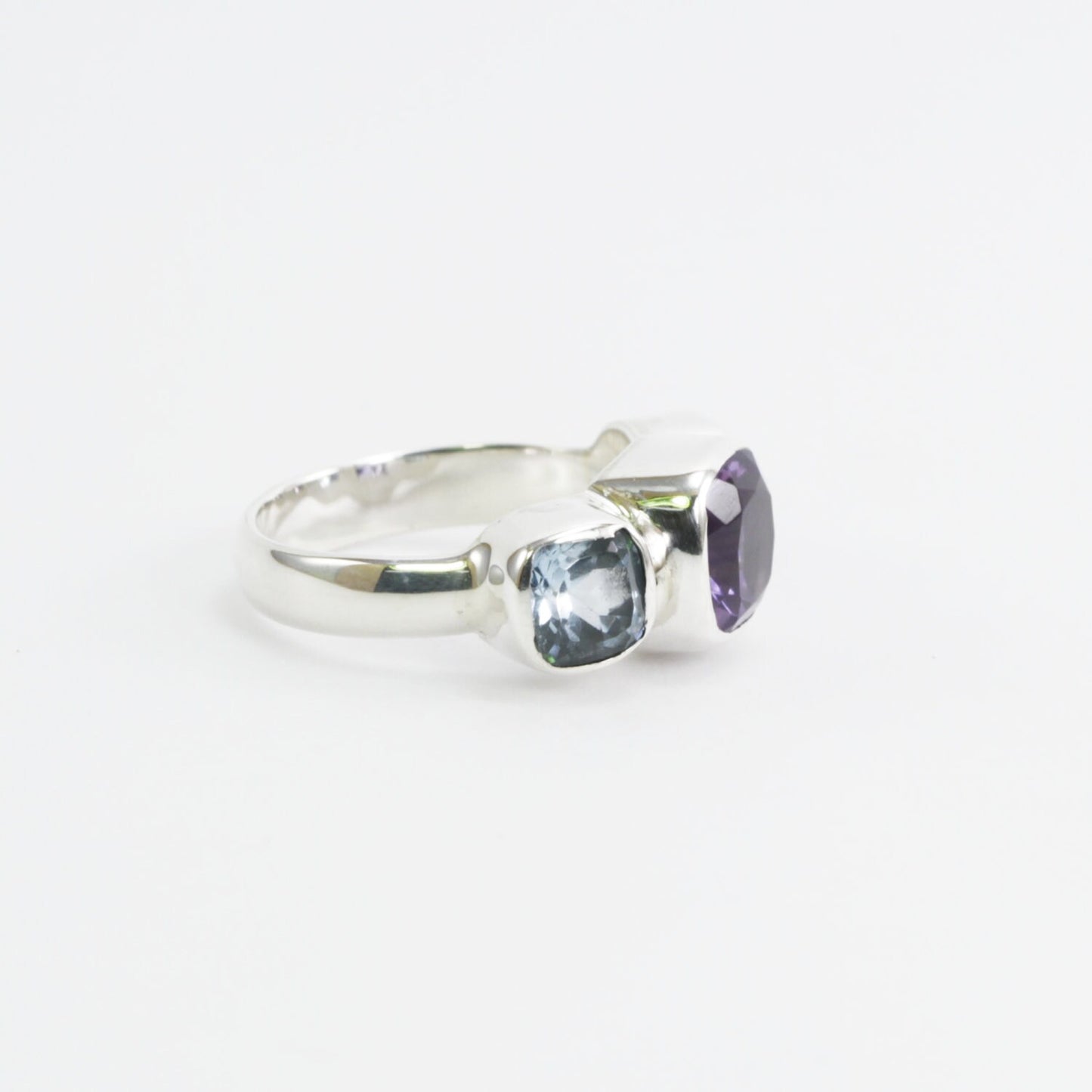 Three stone ring 925 sterling silver with 6 mm amethyst and 8 mm blue topaz