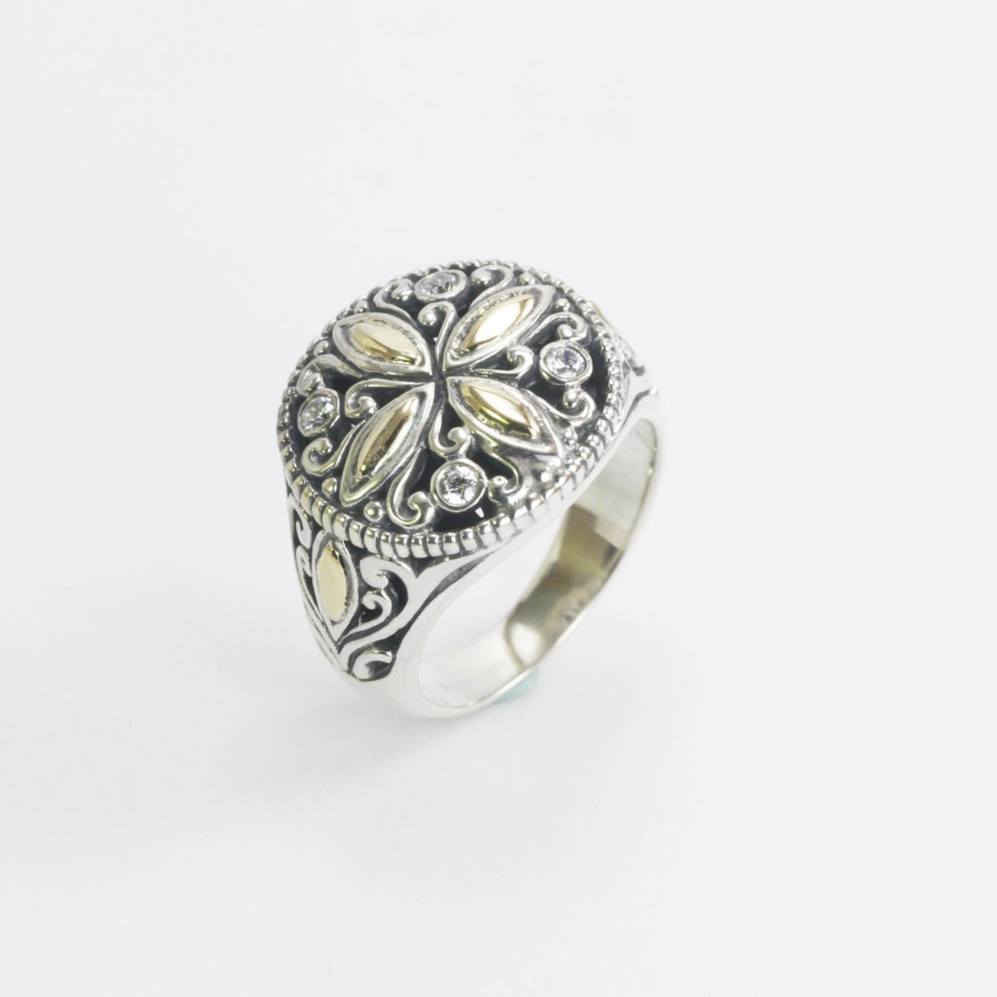 Beautiful silver daisy flower ring with genuine round white topaz decorated with 18k Real Gold set in 925 sterling silver