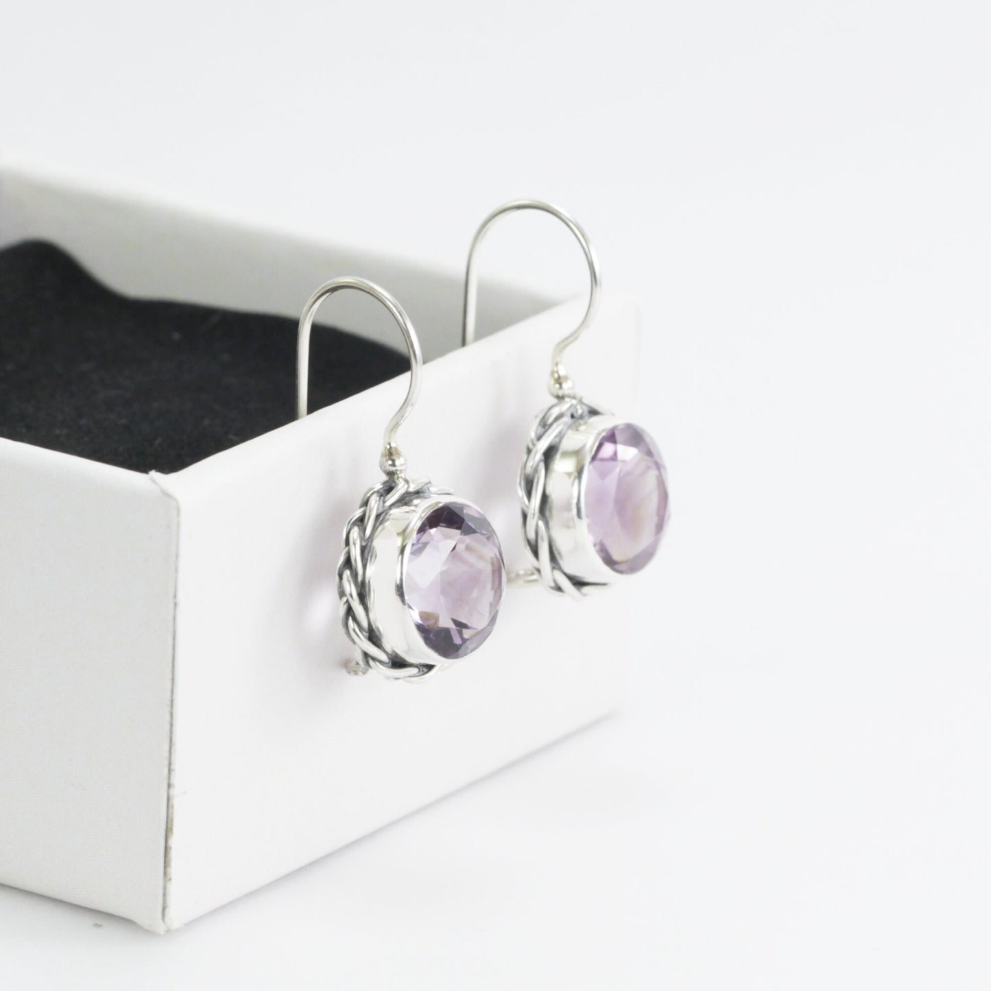 Genuine Amethyst earrings with kidney lock 925 sterling silver decorated with cable edge rope style