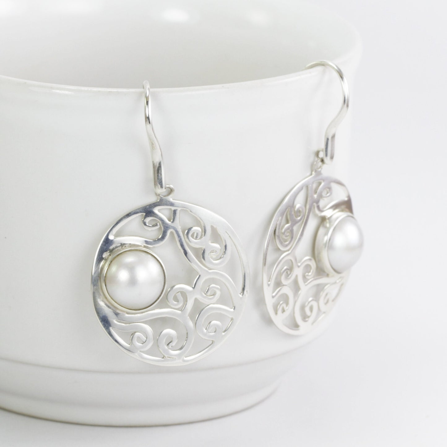 mabe pearl earrings 925 sterling silver dangle with open work filigree bezel set