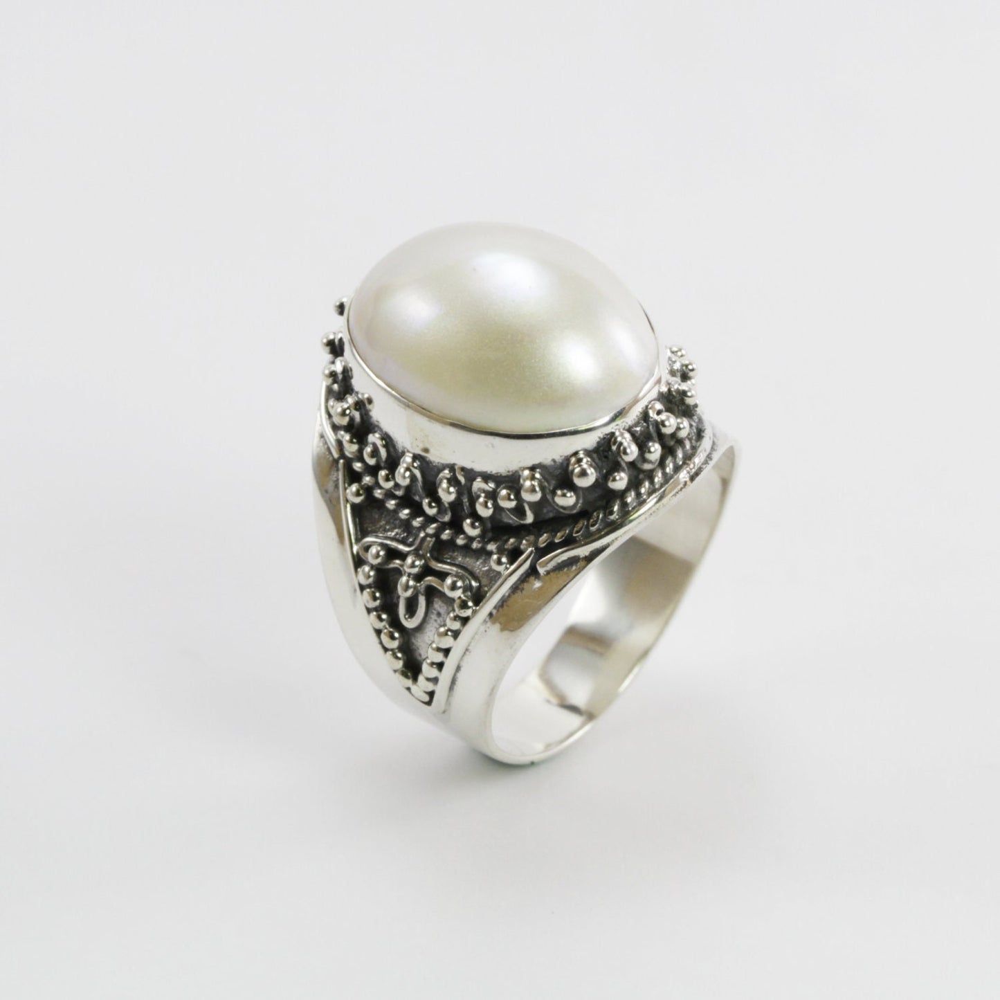 oval mabe pearl ring 925 sterling silver decorated with filigree ornament art