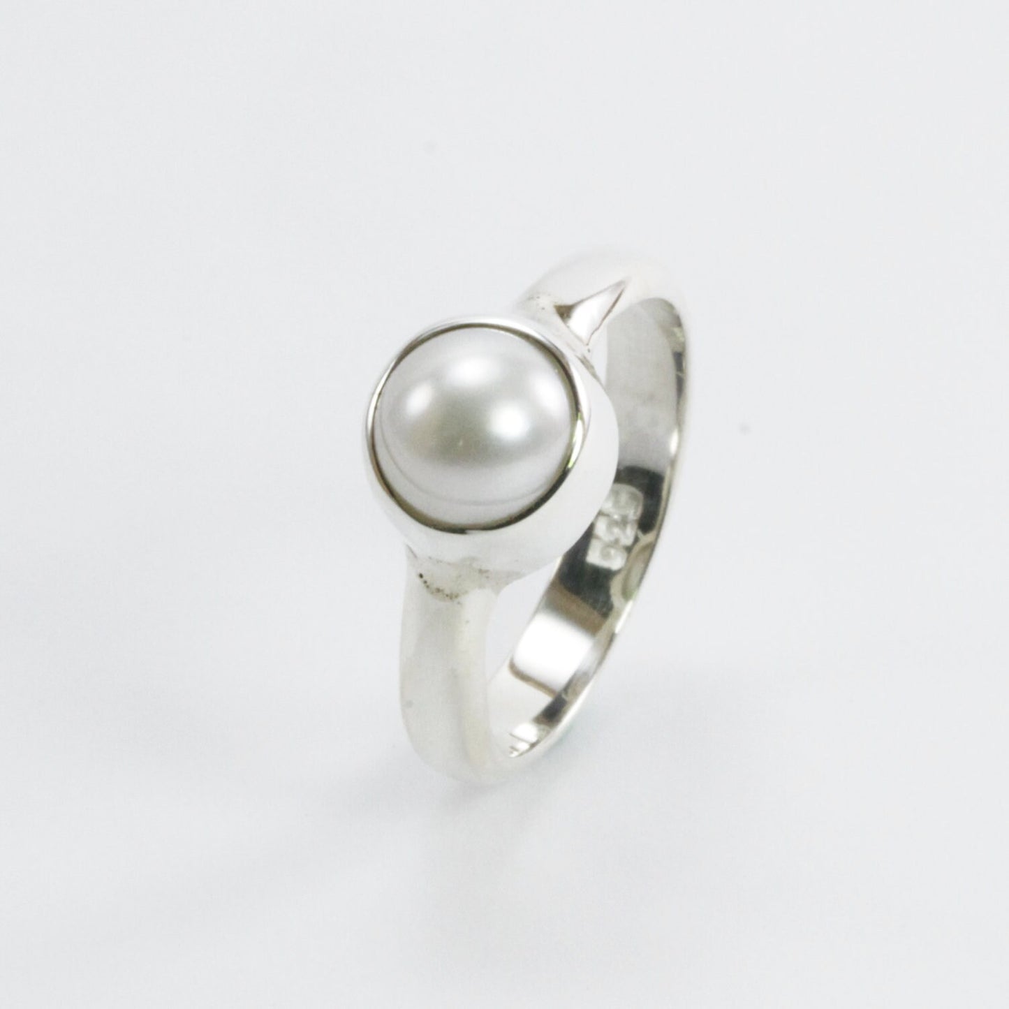 fresh water pearl ring 925 sterling silver 8mm round bezel set