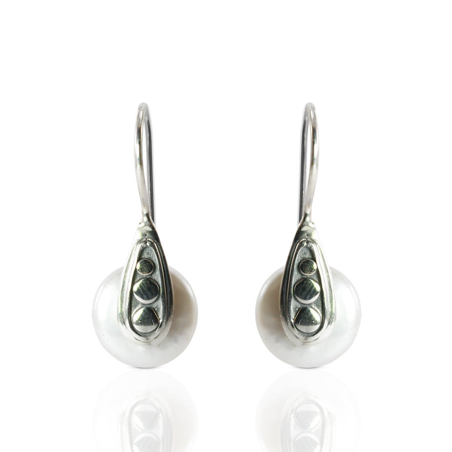 freshwater pearl earrings 925 sterling silver decorated with dot ornament