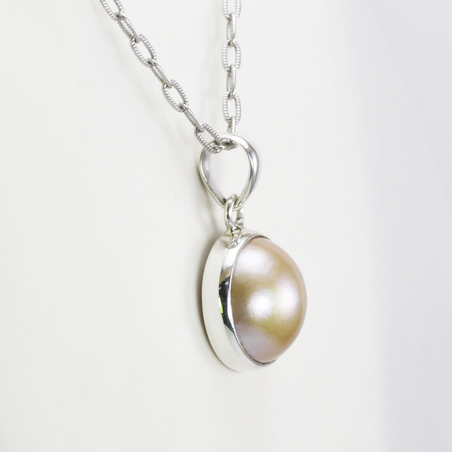Gold Mabe Pearl pendant necklace 925 sterling silver 17 mm round