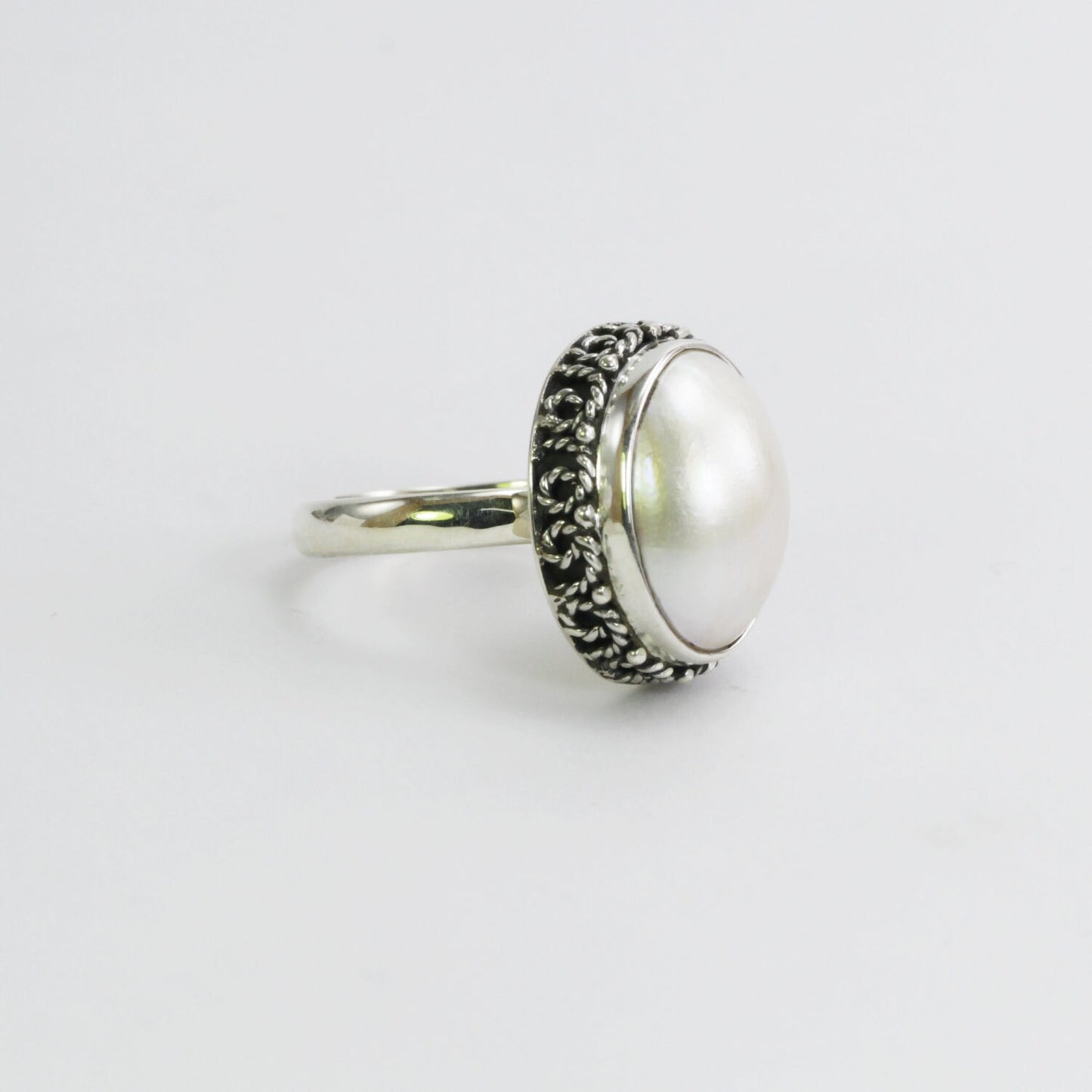 mabe pearl ring 925 sterling silver oval shape 17*14 mm decorated with swirl crown filigree ornament