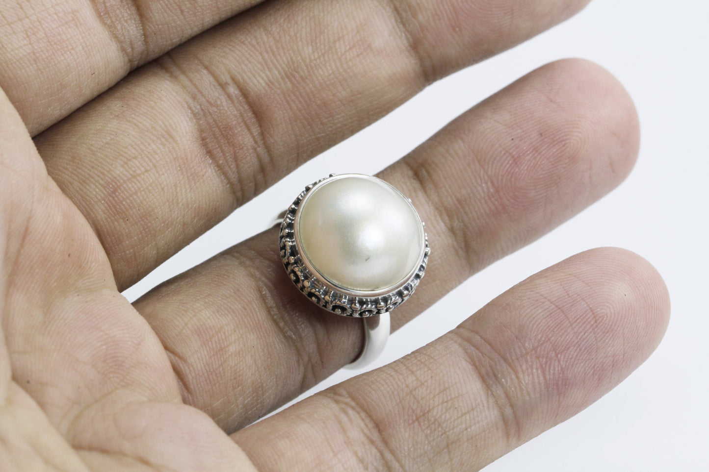 white mabe pearl ring 925 sterling silver 16 mm round decorated with handmade crown filigree ornament