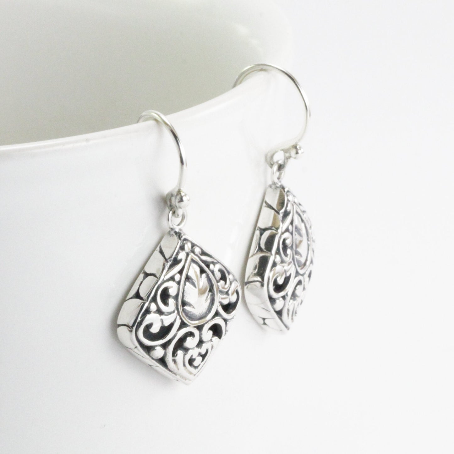 Earrings square carving in 925 sterling silver, Bali carving silver earrings dangle, florist earrings