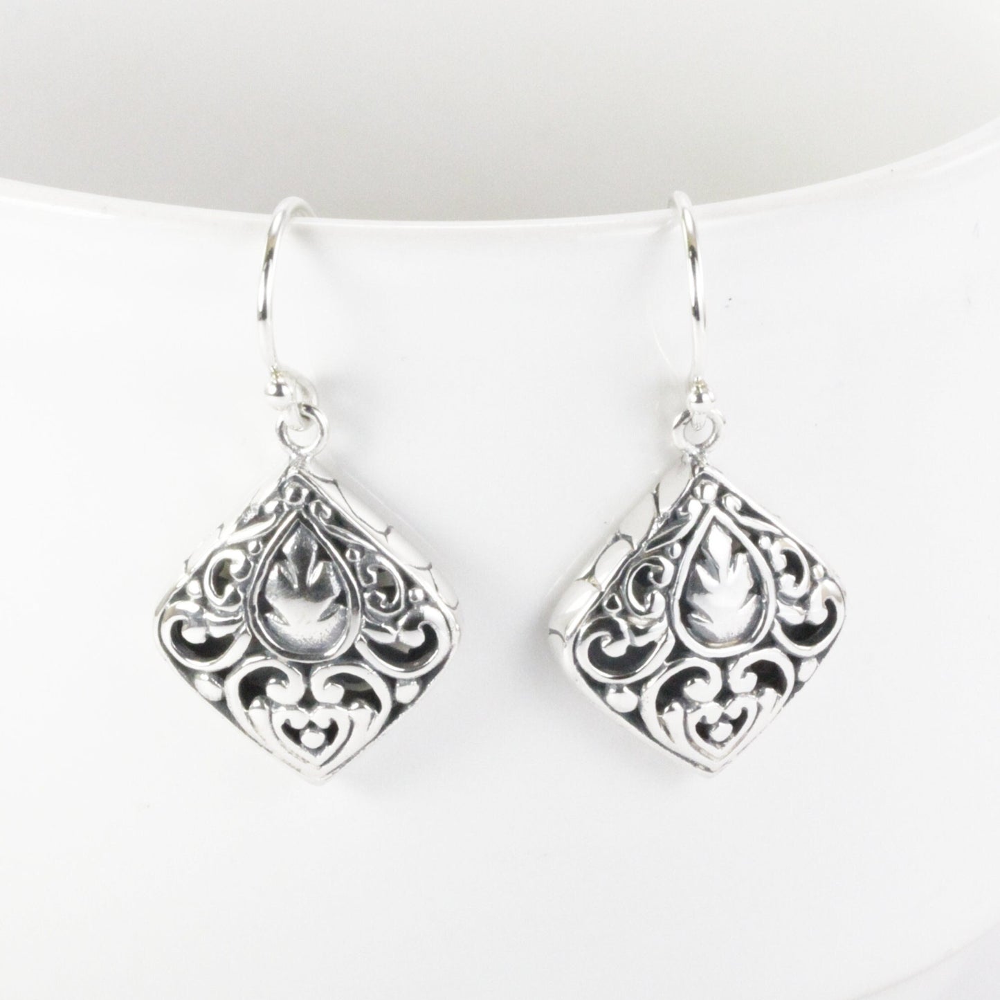 Earrings square carving in 925 sterling silver, Bali carving silver earrings dangle, florist earrings