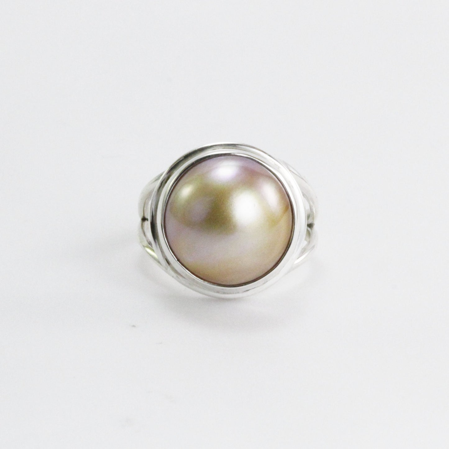 Golden mabe pearl 16 mm set in 925 sterling silver ring, handmade split band ring with gold mabe pearl