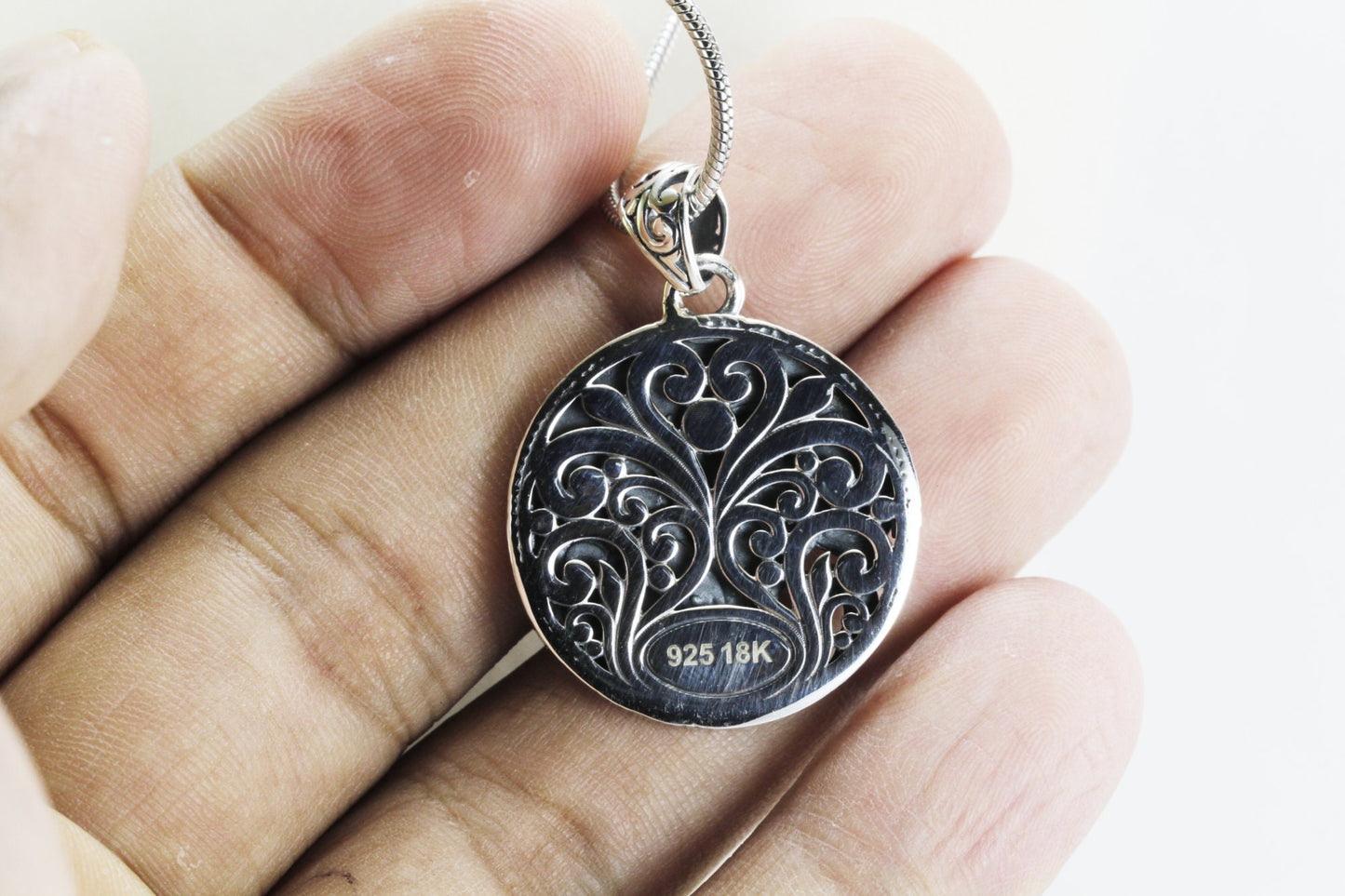 Elephant pendant necklace 925 sterling silver combined with 18K real gold, medallion pendant with animal art
