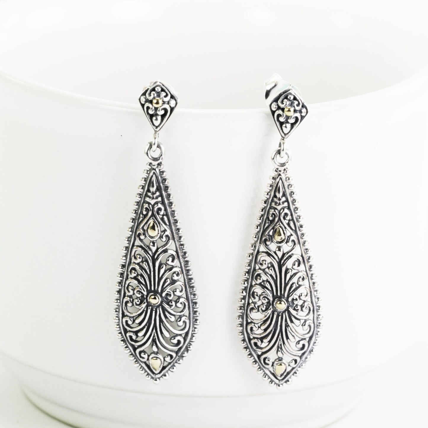 filigree earrings dangle 925 sterling silver decorated with open work carving and 18K yellow gold