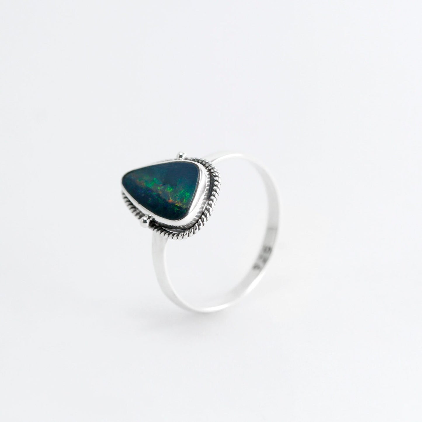 Fire Opal ring 925 sterling silver bezel set decorated with cable edge