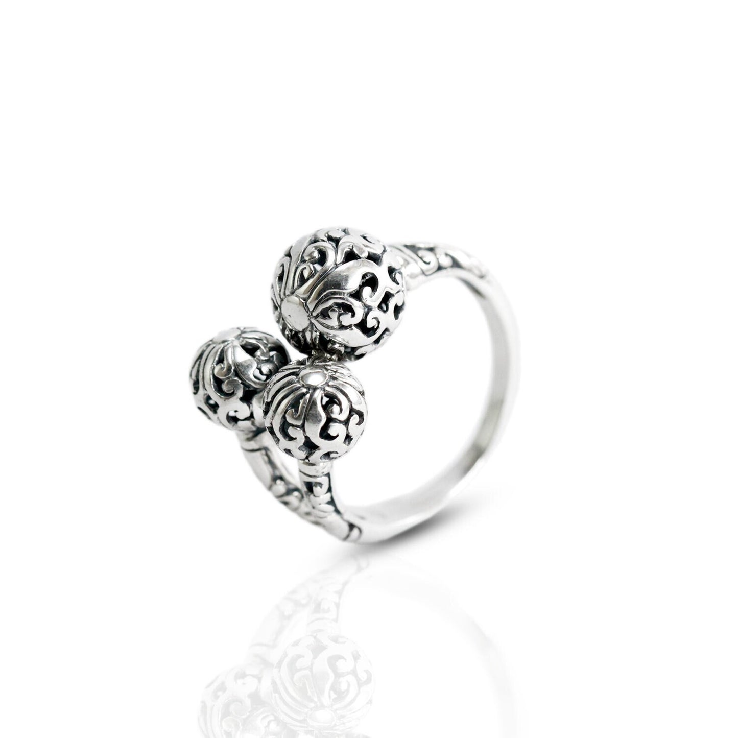 Bypass ring 925 sterling silver decorated with filigree ornament ball