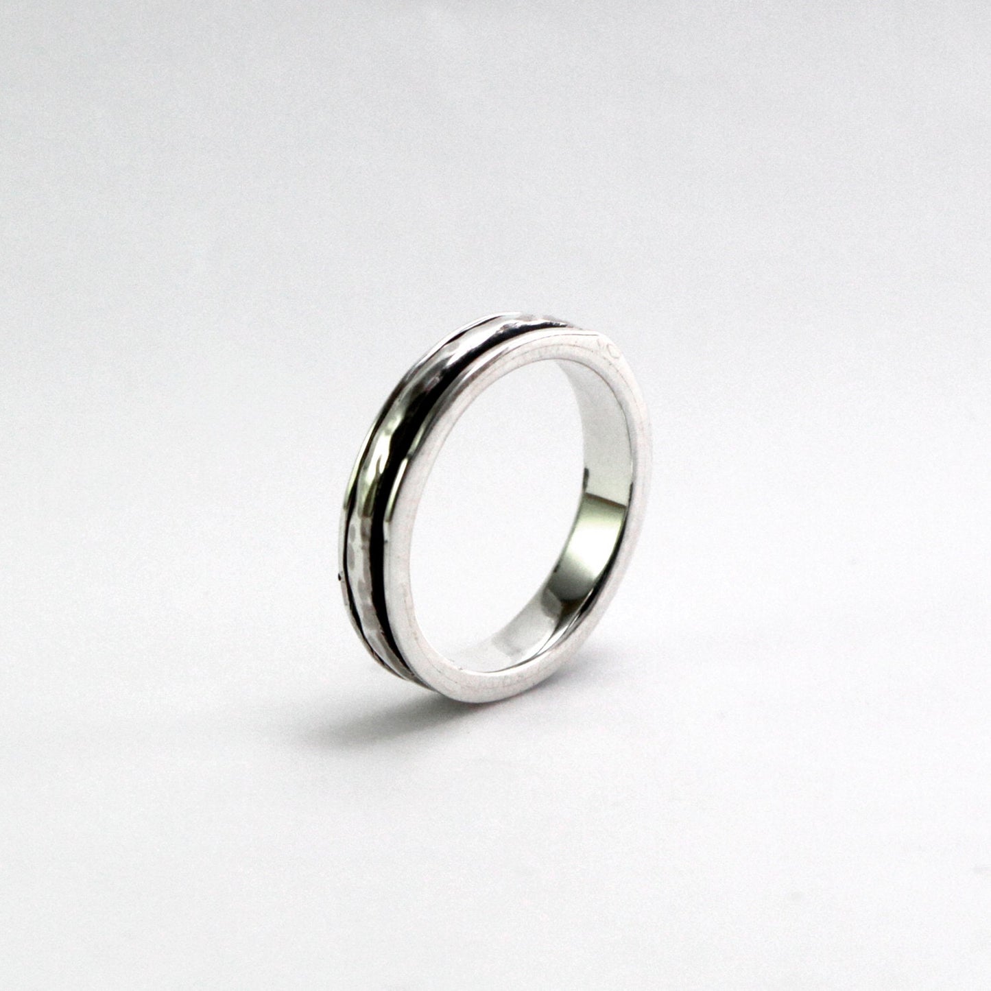 Spinner ring 925 sterling silver decorated with hummer style