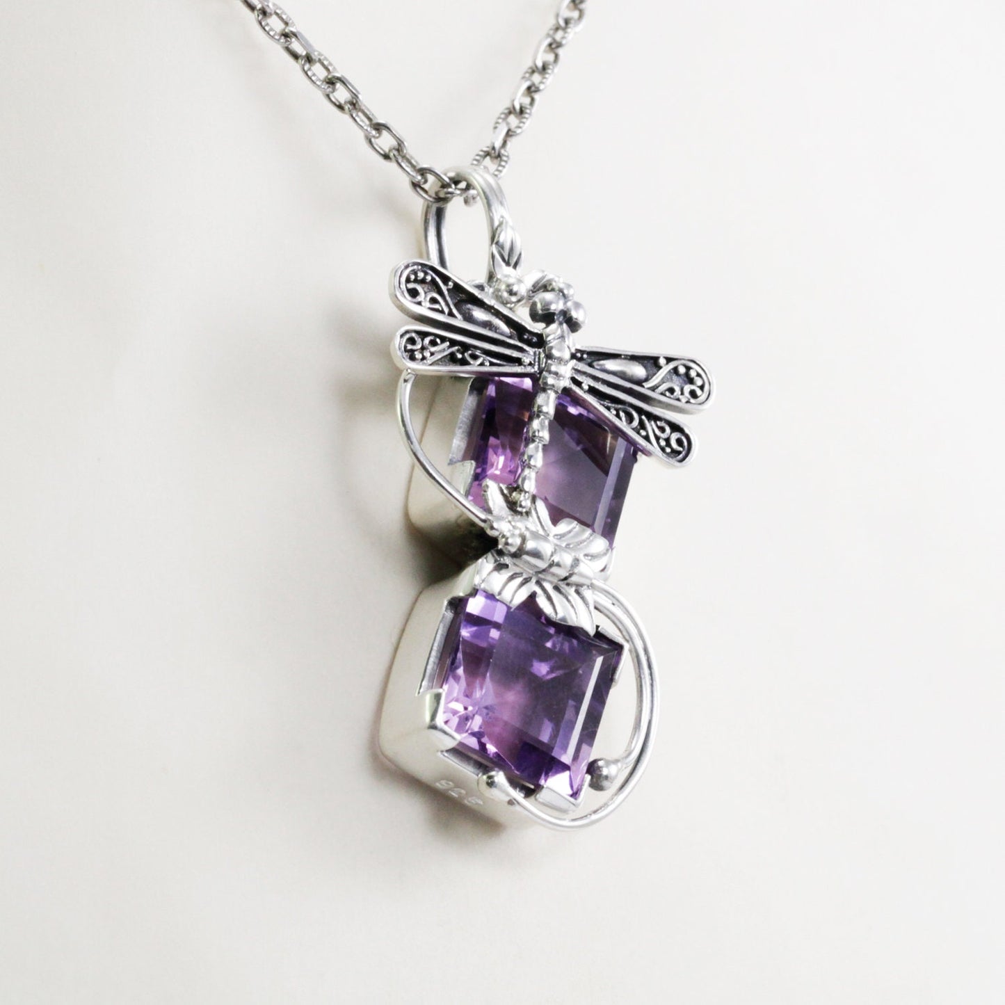 genuine amethyst pendant necklace decorated with 925 sterling silver dragonfly and 18K yellow gold ornament