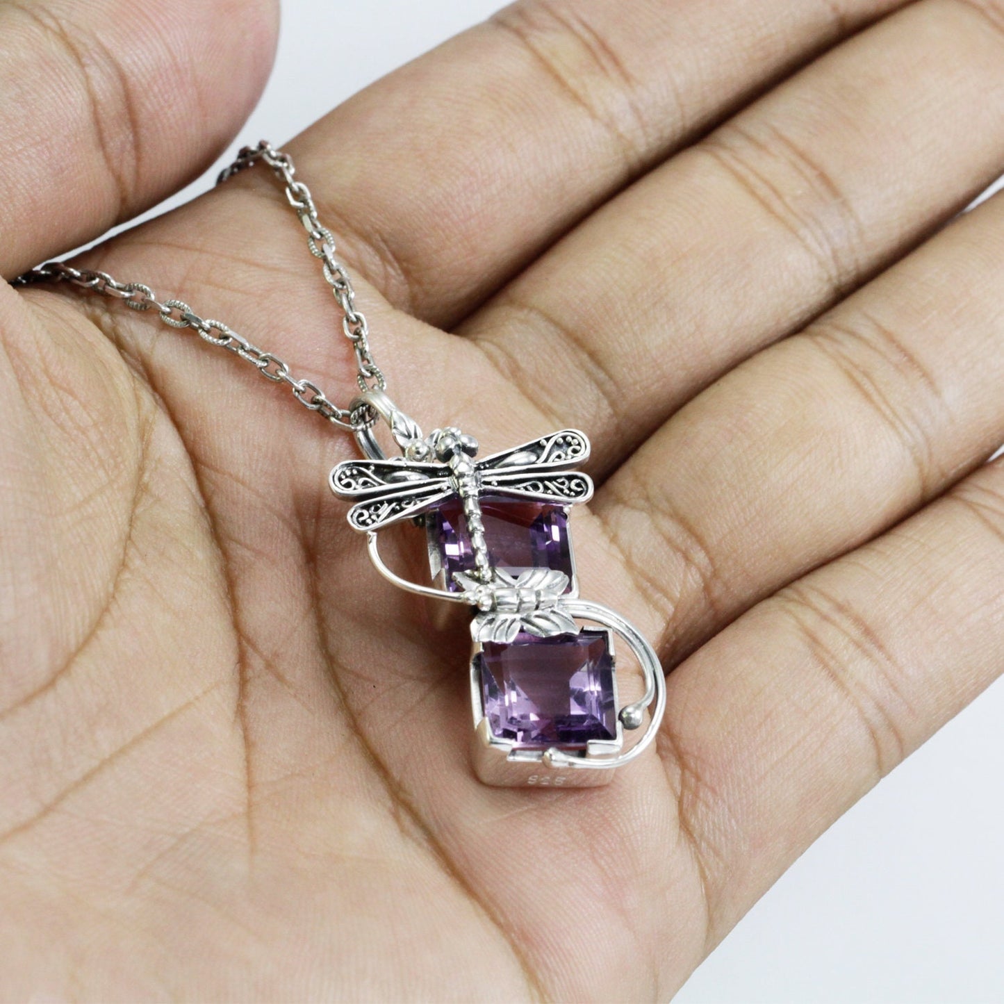 genuine amethyst pendant necklace decorated with 925 sterling silver dragonfly and 18K yellow gold ornament