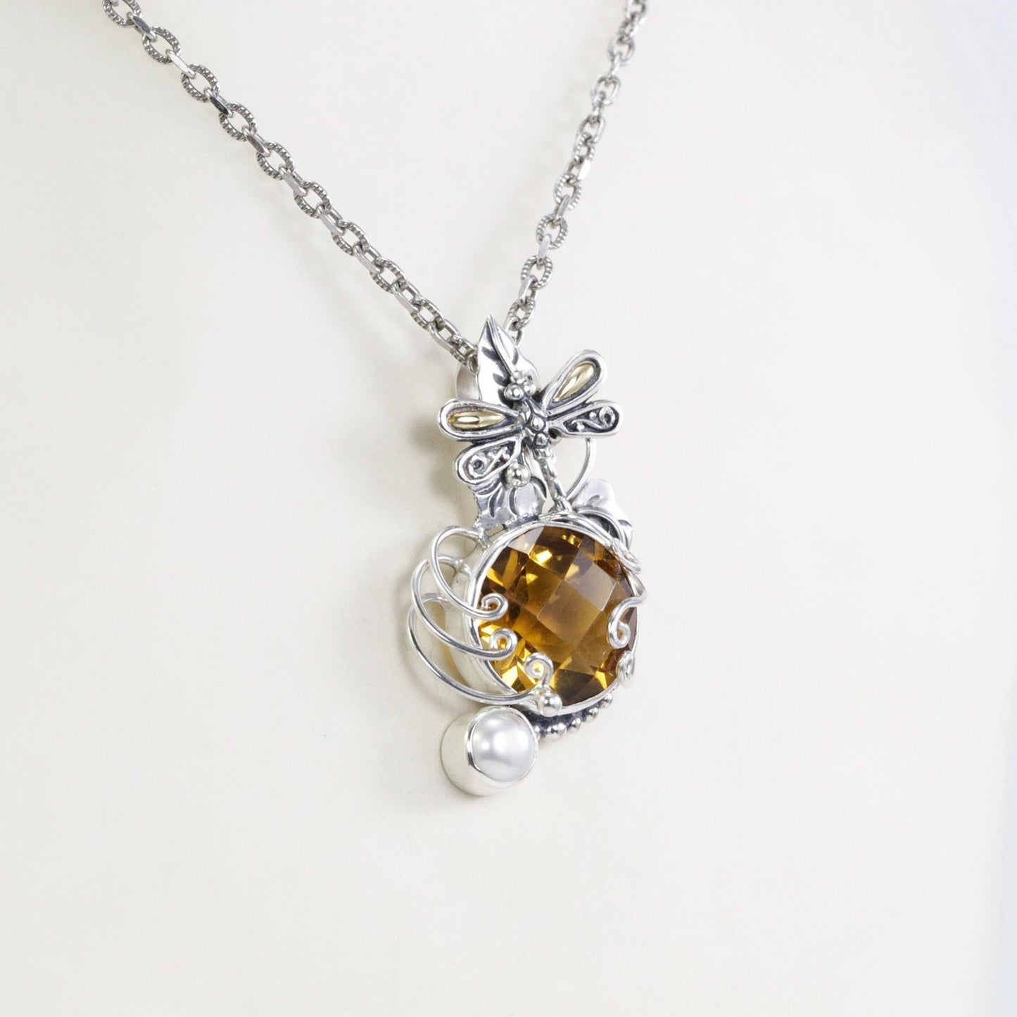 citrine necklace pendant dangle set in 925 sterling silver decorated with dragonfly and 18K yellow gold