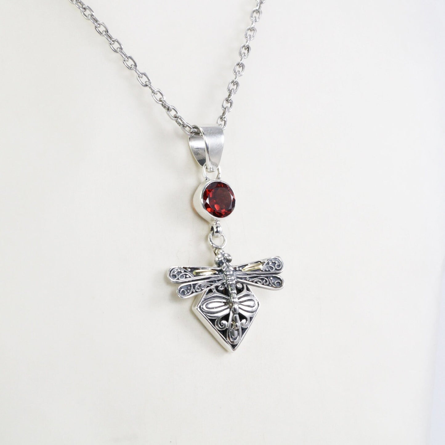 Dragonfly pendant 925 sterling silver and 18K yellow gold with genuine red garnet decorated with filigree ornament