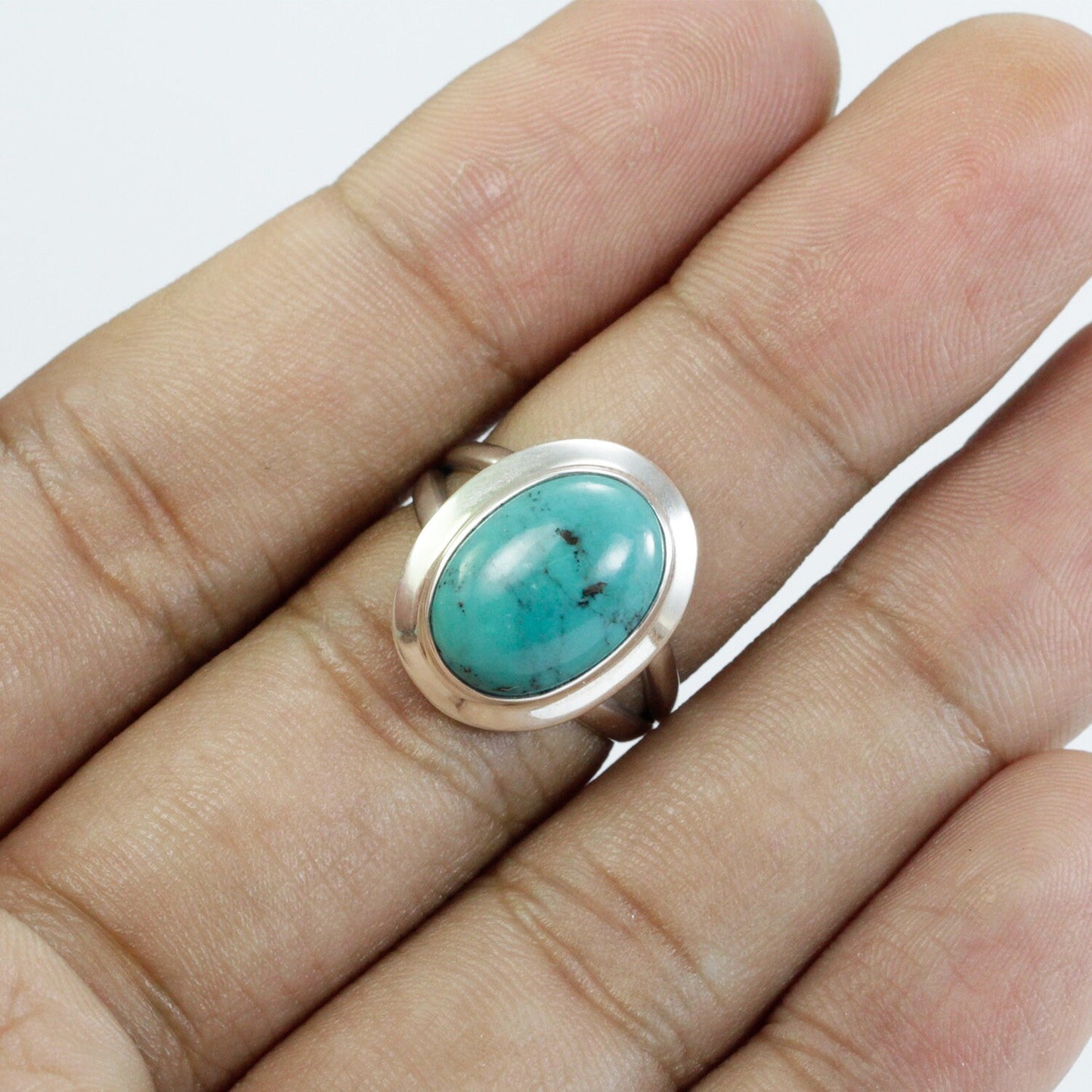 Turquoise ring oval shape 925 sterling silver with split shank