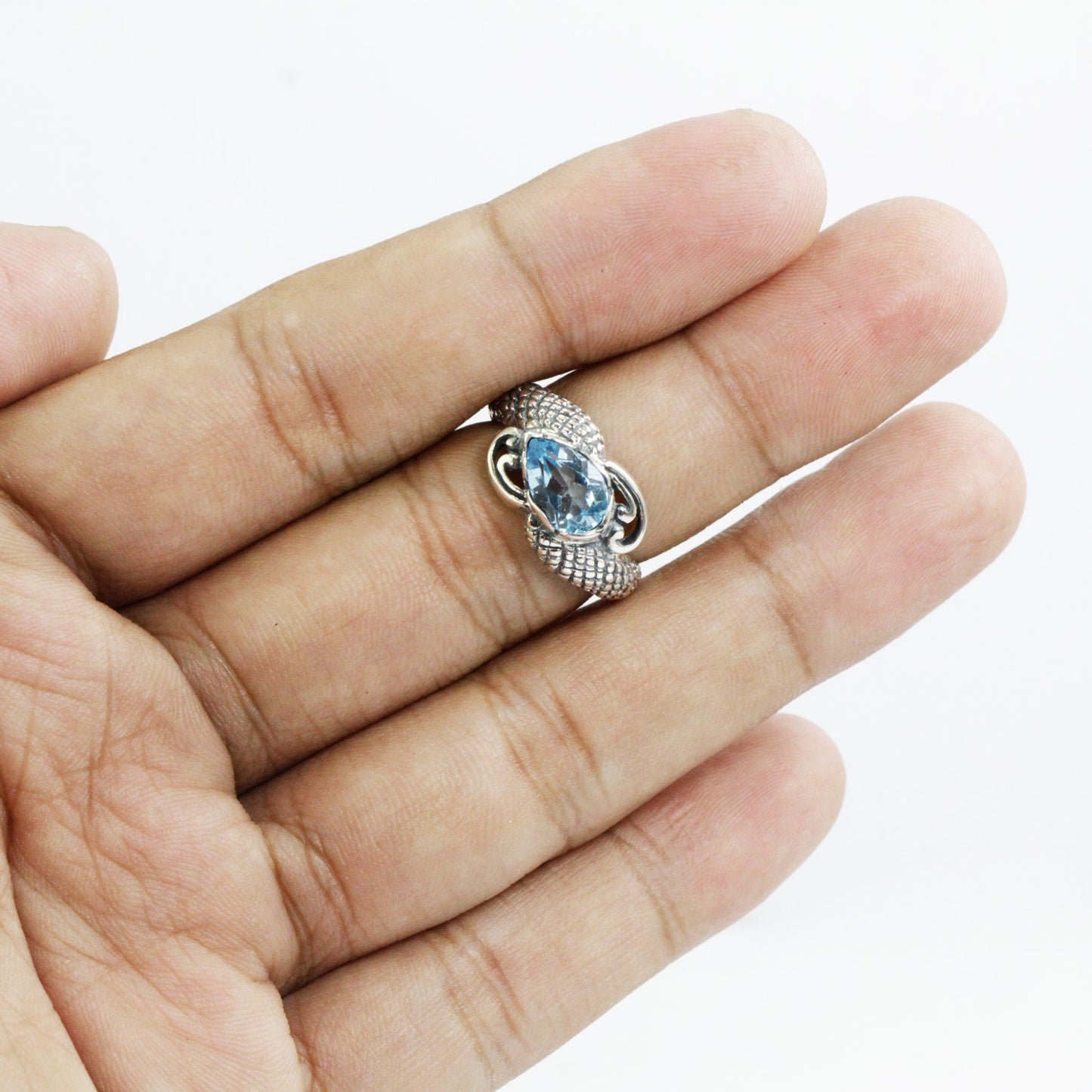 blue topaz ring 925 sterling silver decorated with snake skin filigree ornament