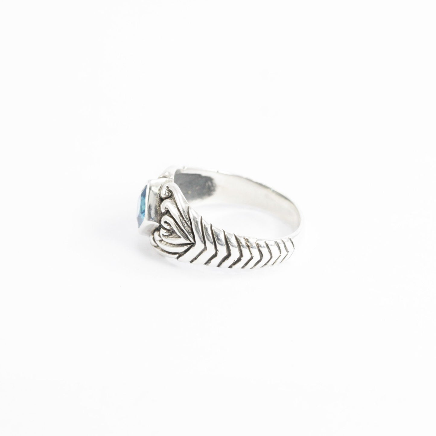 925 sterling silver ring with genuine blue topaz zirconia decorated with filigree ornament
