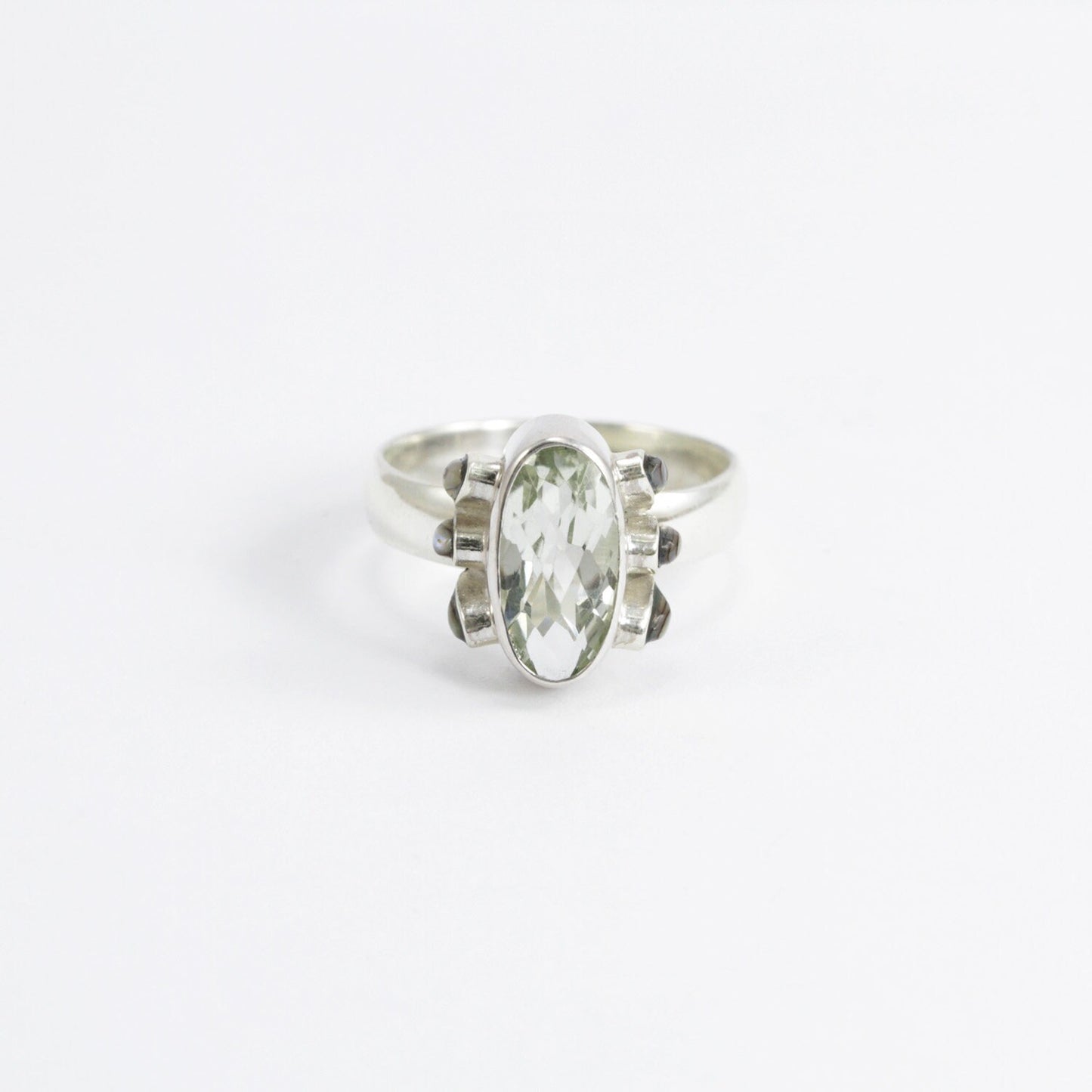 Green Amethyst ring 925 sterling silver decorated with abalone shell flower shape