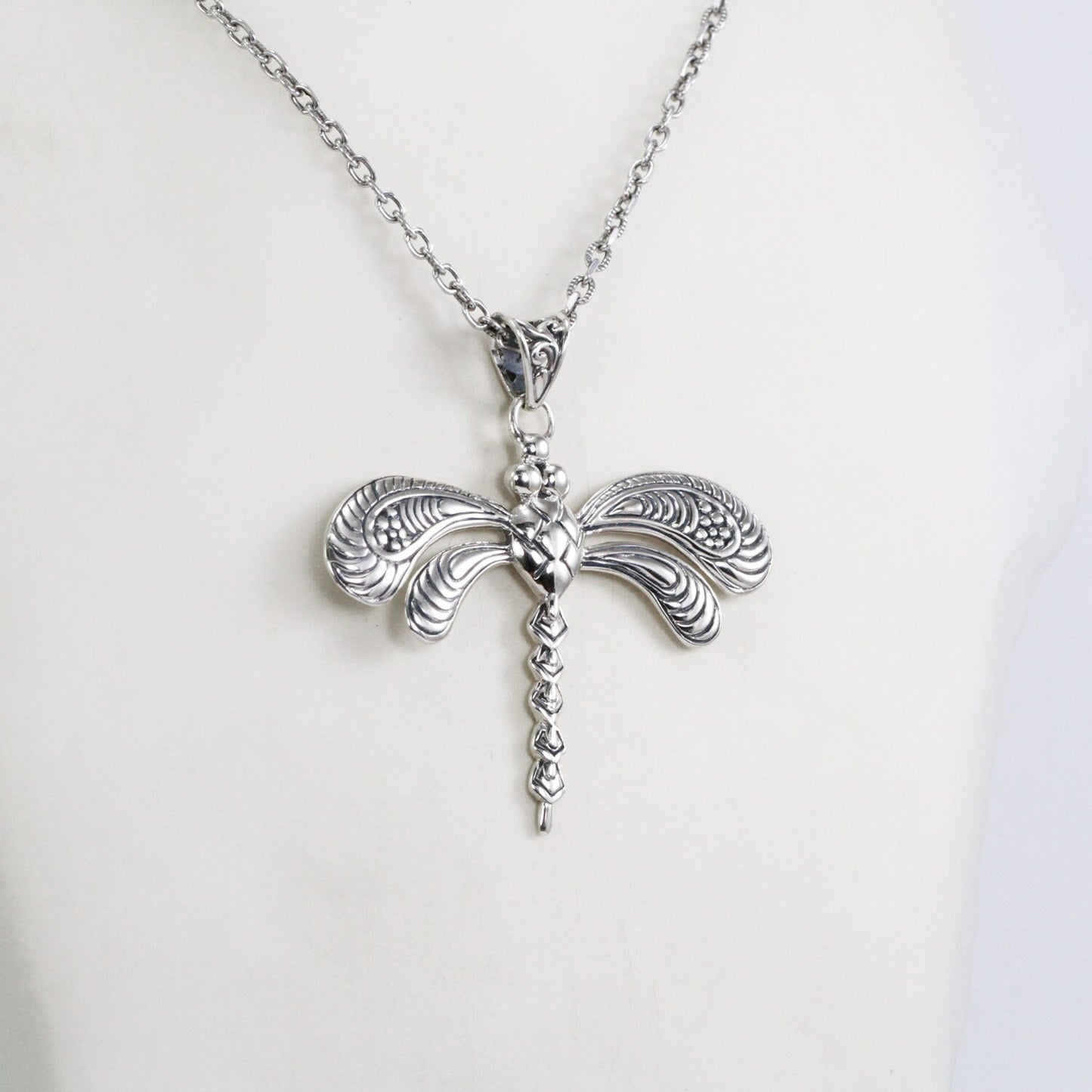 Dragonfly pendant 925 sterling silver decorated with open work filigree
