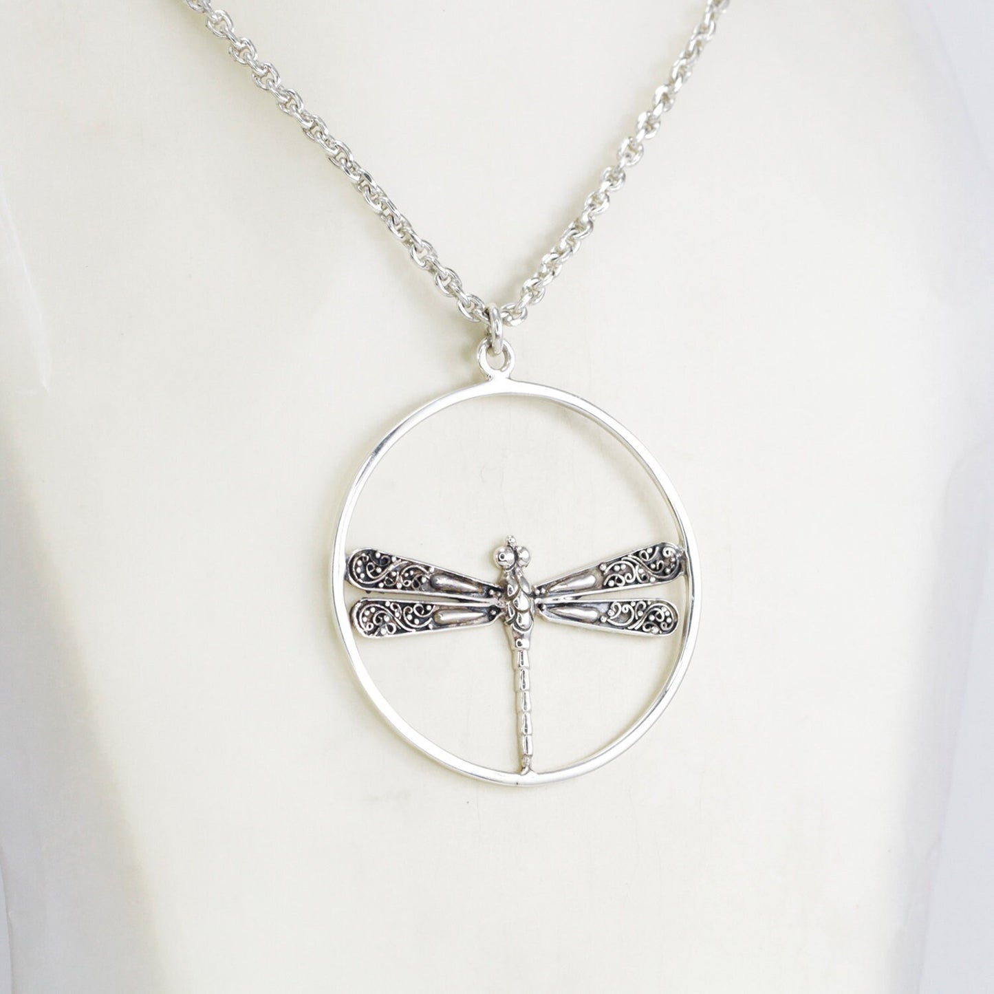 Dragonfly pendant in 925 sterling silver with 21 inch Loro chain