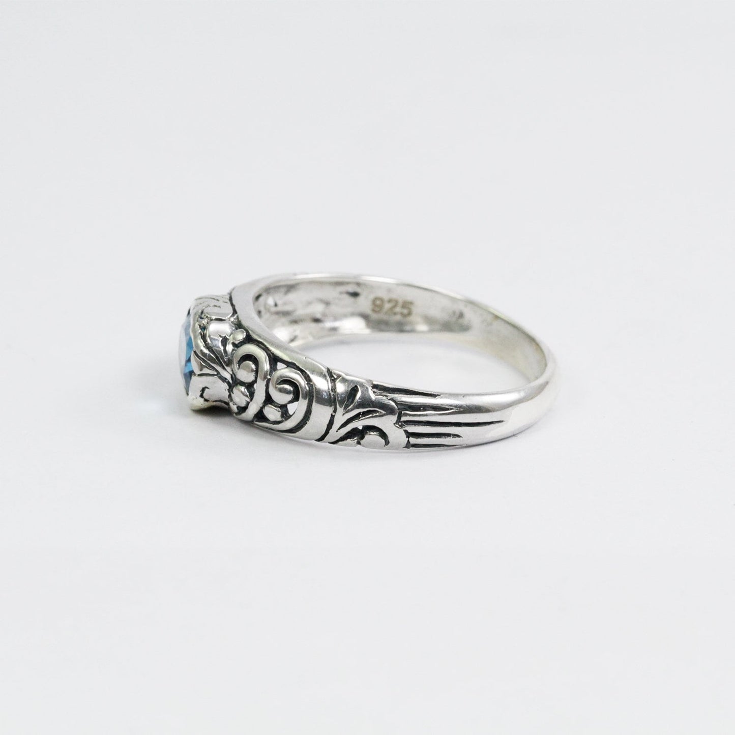 blue topaz ring 925 sterling silver decorated with filigree ornament