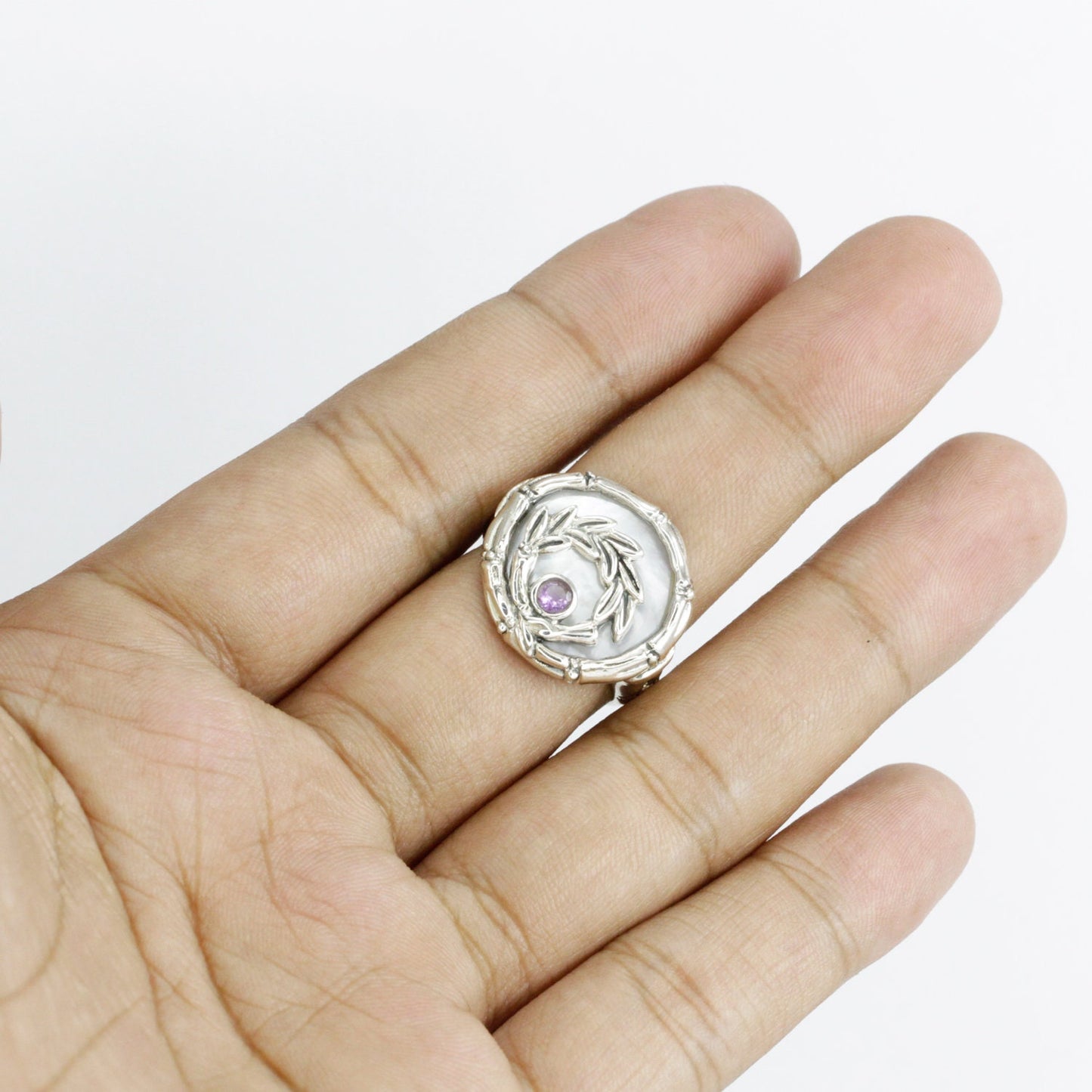 Amethyst ring 925 sterling silver with bamboo ornament and genuine white shell
