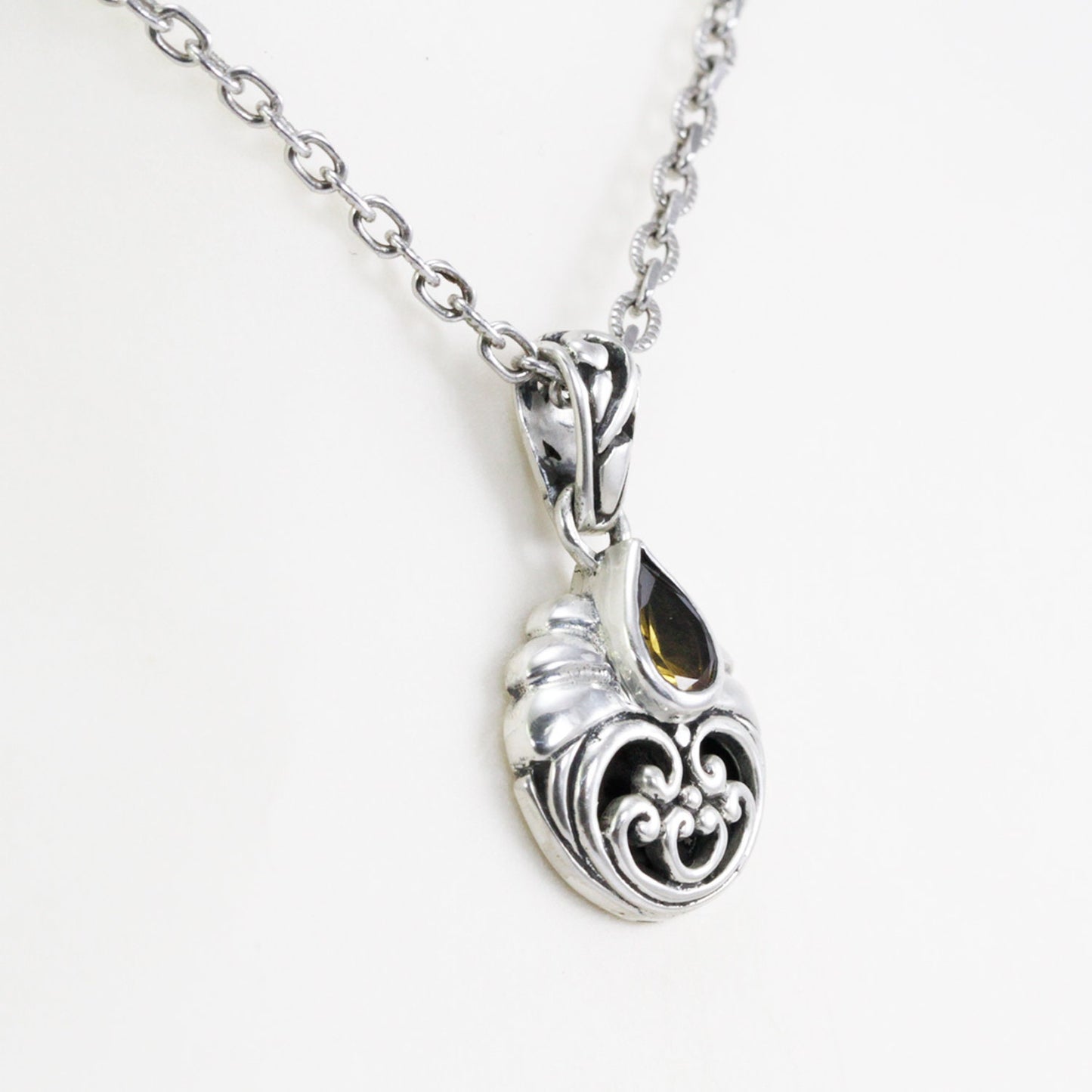 yellow citrine necklace pendant set in 925 sterling silver decorated with beautiful filigree ornament