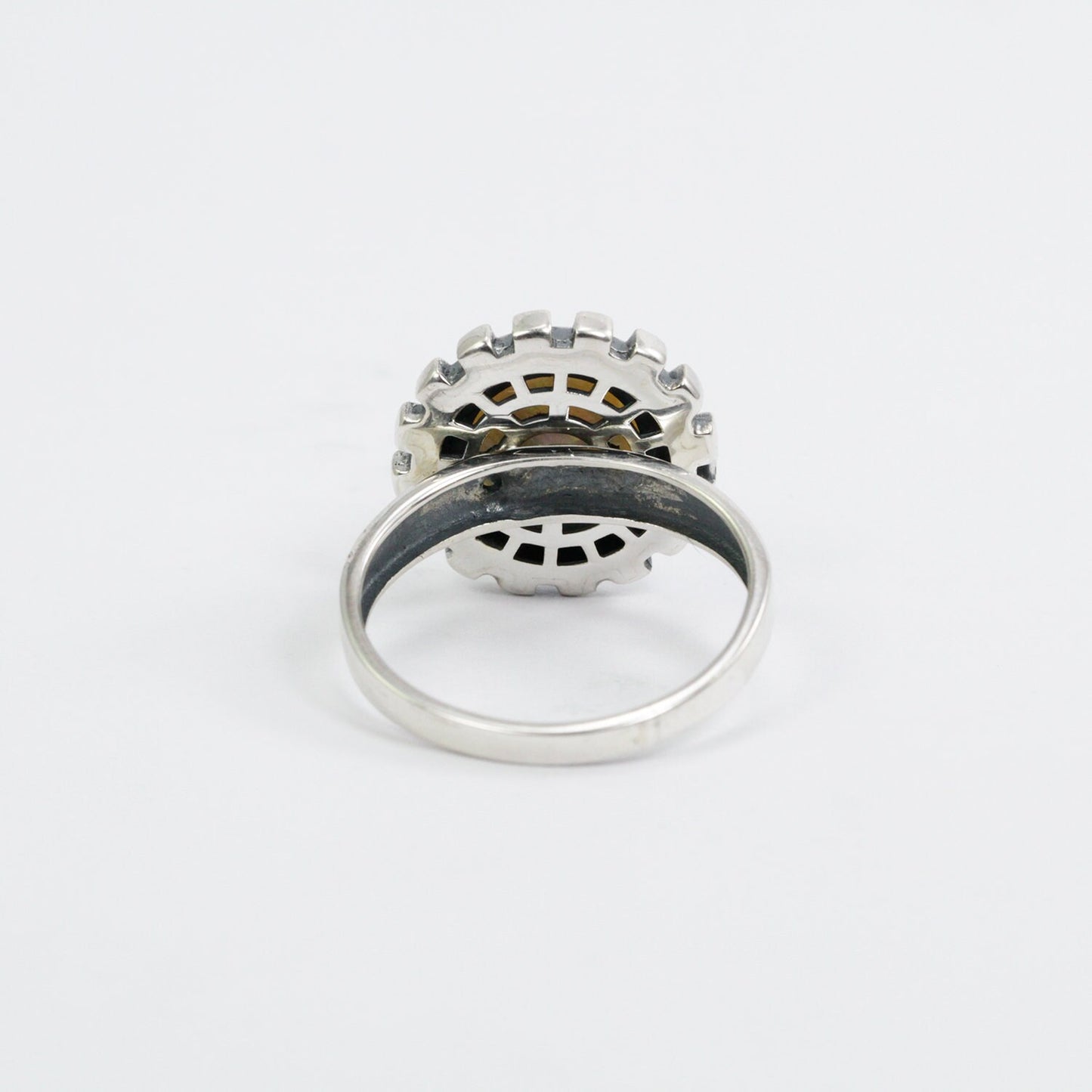 mabe pearl ring set in 925 sterling silver with gear shape bezel