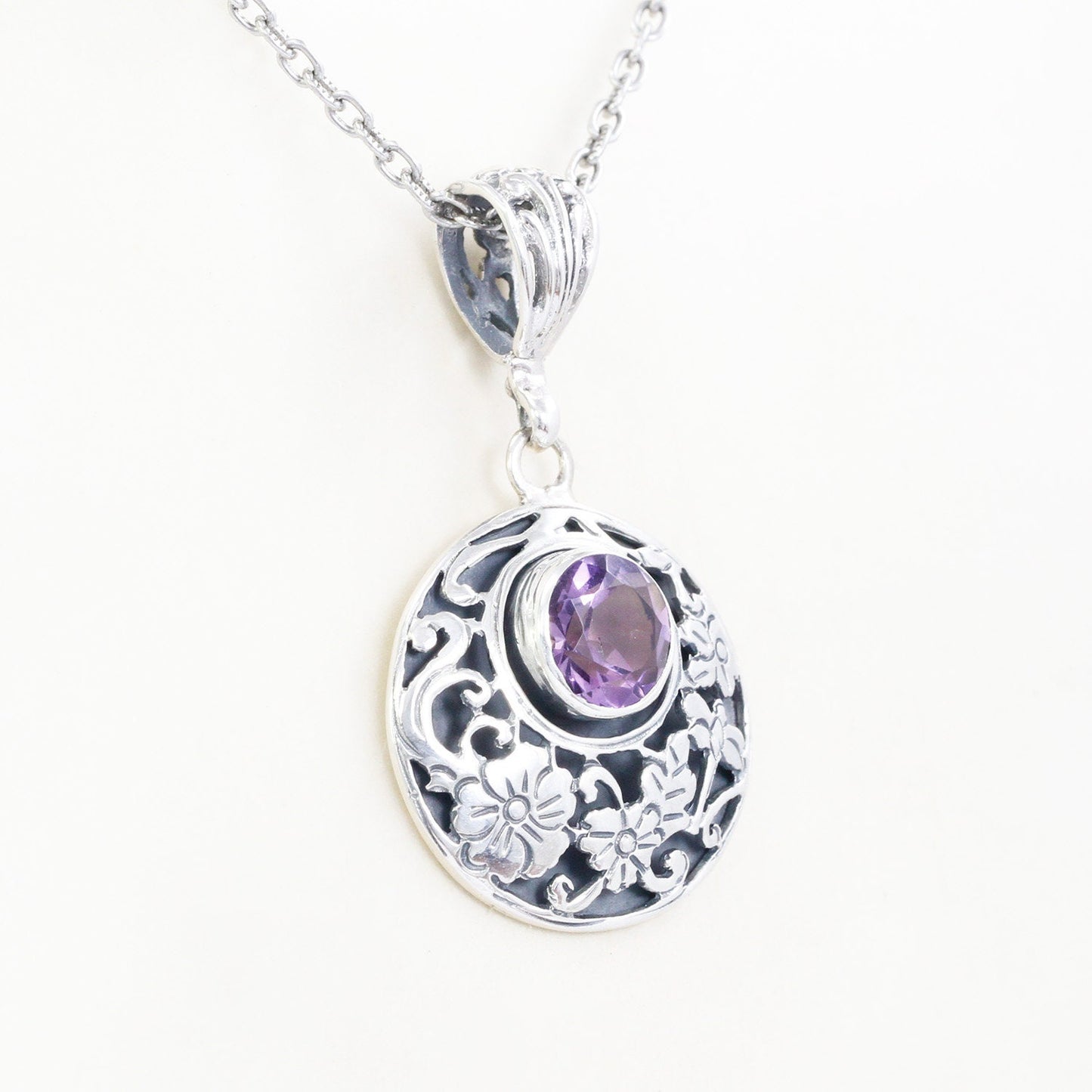 amethyst pendant 925 sterling silver decorated with flower ornament