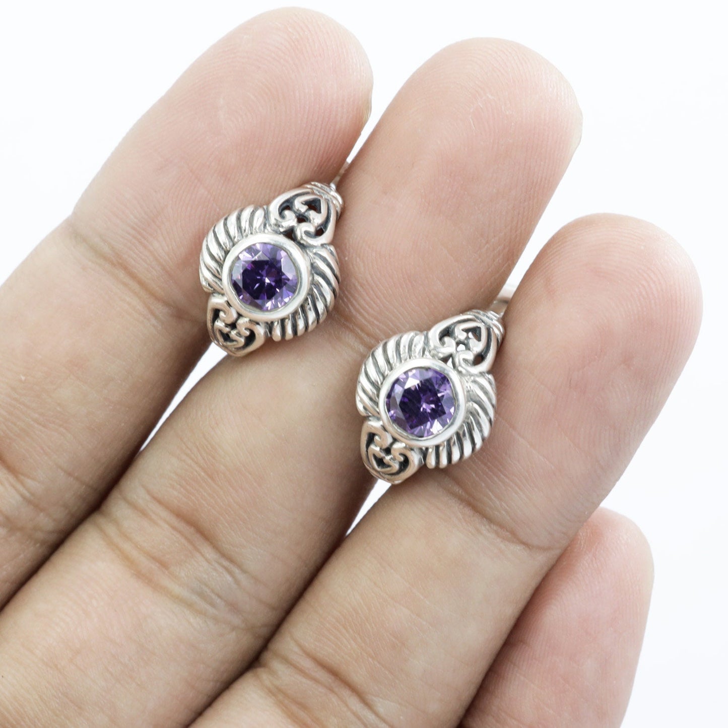 Hoop earrings 925 sterling silver with amethyst zirconia decorated with cable edge style