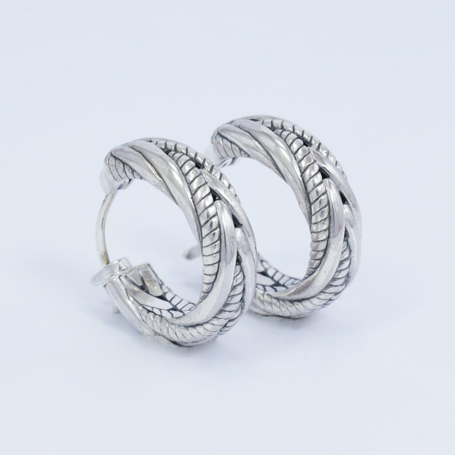 Hoop earrings 925 sterling silver decorated with woven art and push back closure