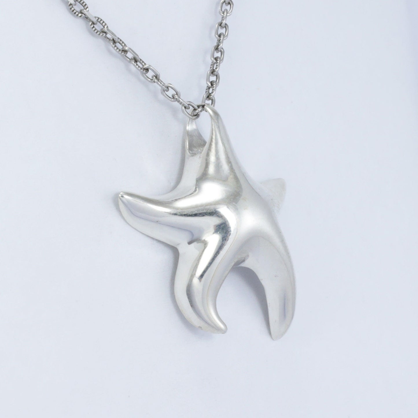 silver starfish pendant 925 sterling silver with high polish finishing