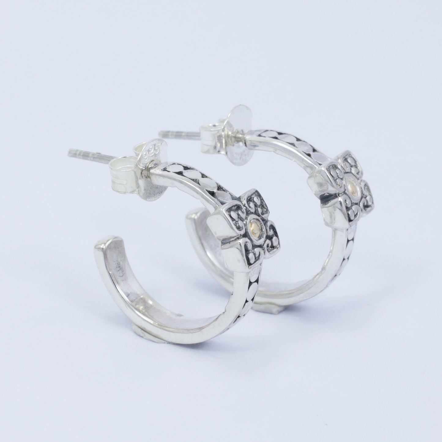 hoop earrings 925 sterling silver decorated with flower filigree and 18K yellow gold