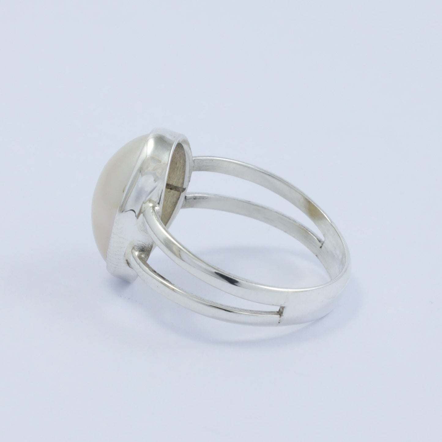 oval mabe pearl ring 925 sterling silver bezel set with split shank ring
