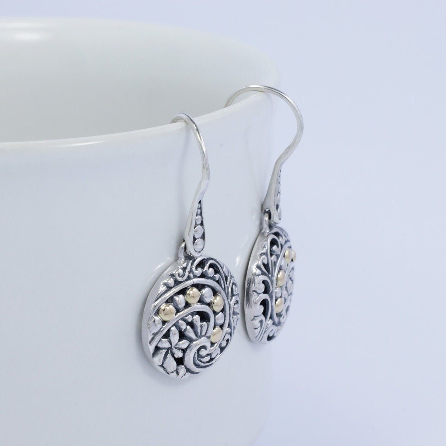 circle earrings 925 sterling silver decorated with open work filigree ornament and 18K yellow gold