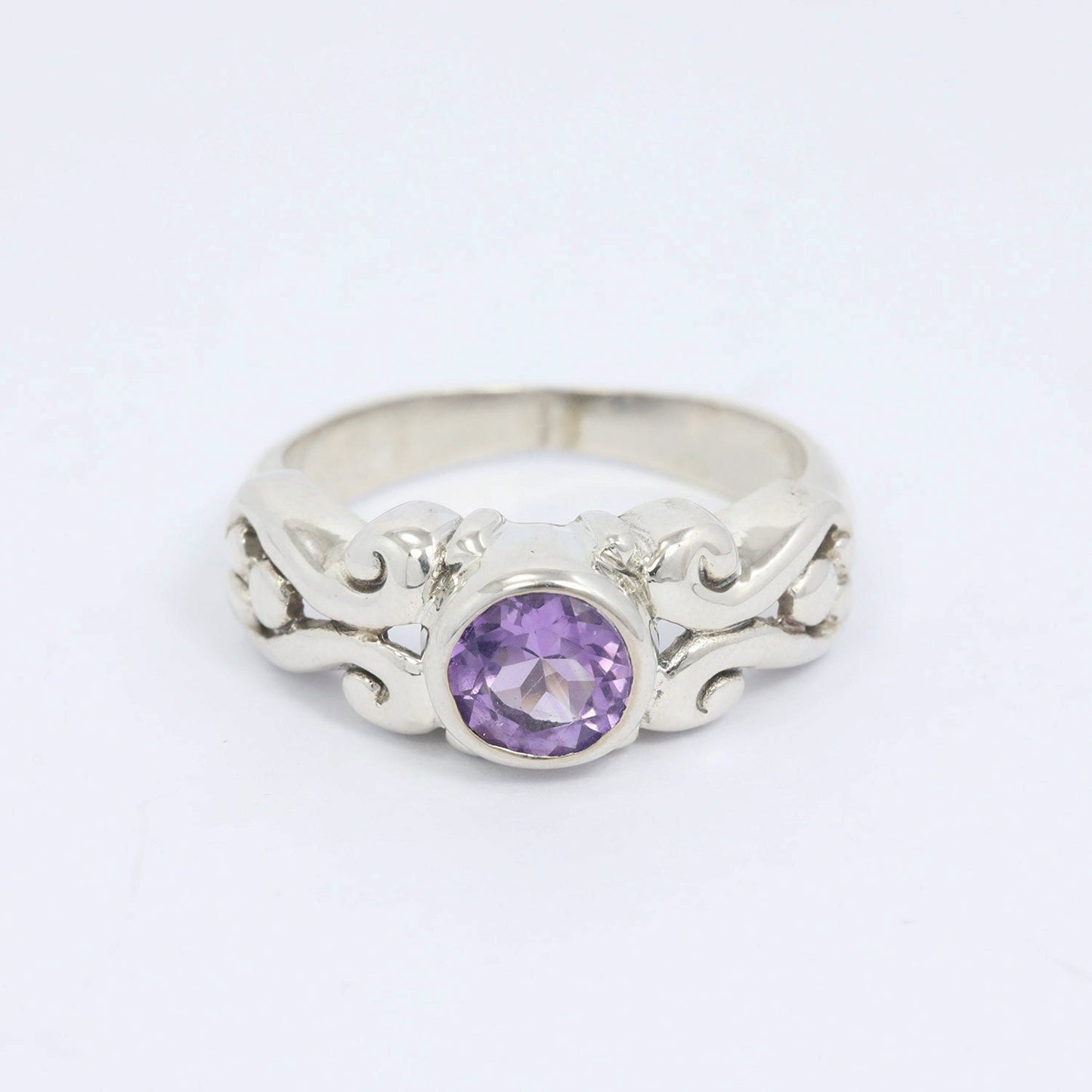 genuine amethyst ring 925 sterling silver decorated with swirl ornament