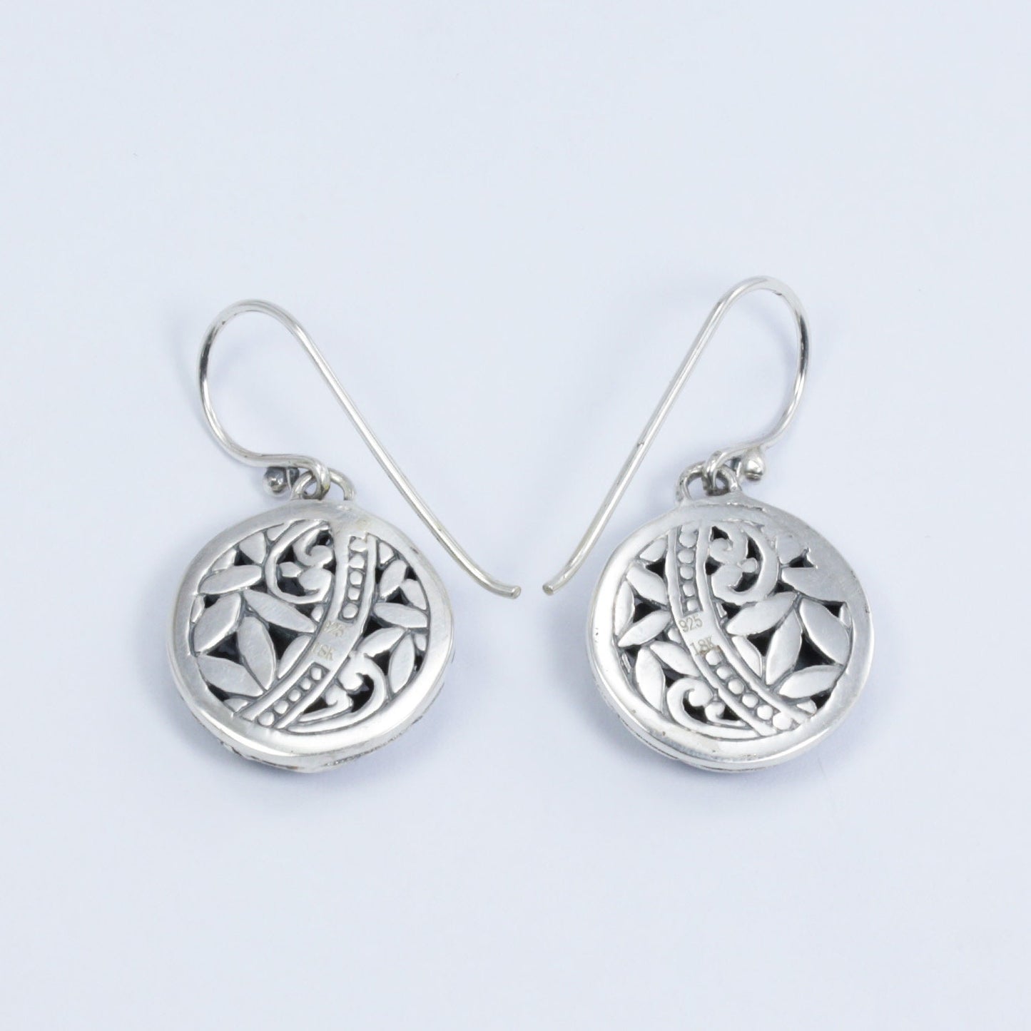 Round earrings 925 sterling silver and 18K yellow gold with beginning of life ornament seed and filigree