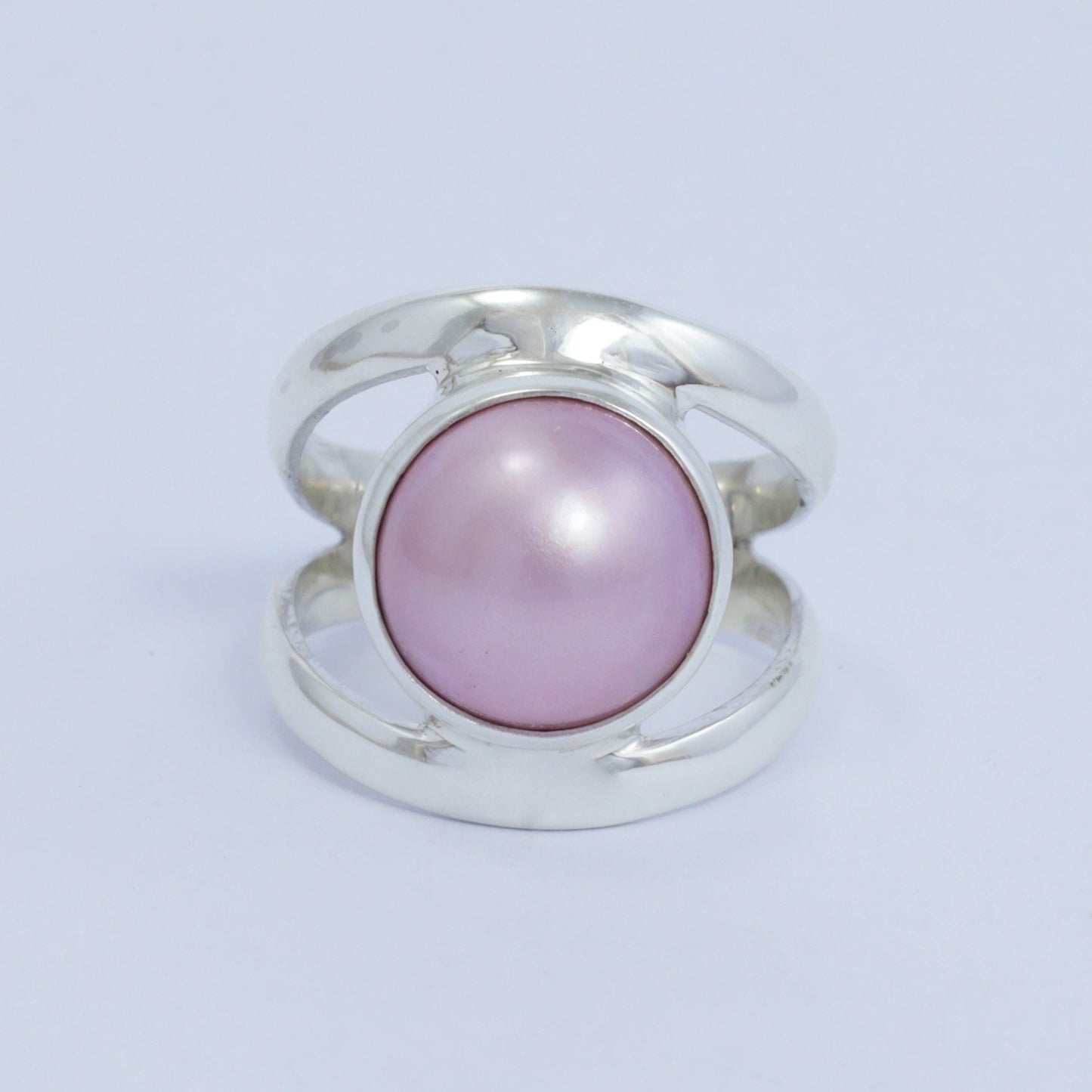 pink pearl ring 925 sterling silver with split shank ring and bezel set