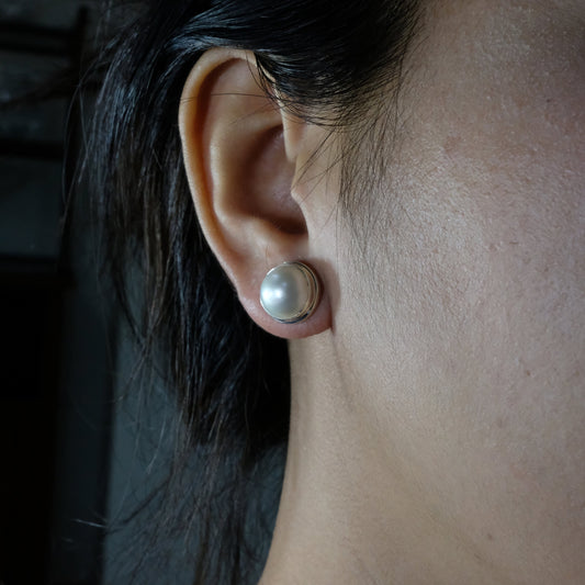 white mabe pearl  stud earrings round 10 mm double bezel set in 925 sterling silver push back stud earrings,