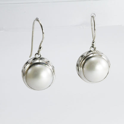 beautiful 13 mm Round white mabe pearl dangle drop earrings set in Bali handmade 925 sterling silver ocean wave pattern