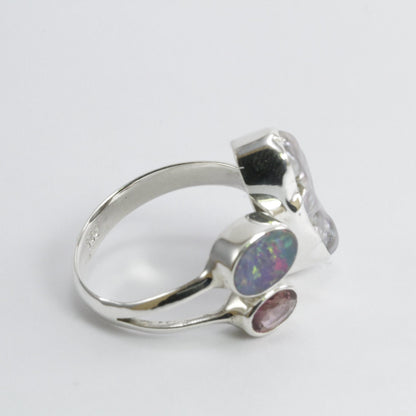 Handmade Freesize ring in 925 sterling silver with natural Baroque Biwa Pearl combined with natural pink Tourmaline and genuine fire opal