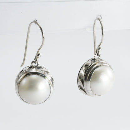 beautiful 13 mm Round white mabe pearl dangle drop earrings set in Bali handmade 925 sterling silver ocean wave pattern
