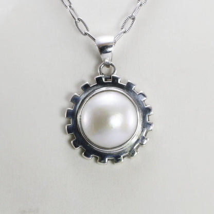 Genuine round 13 mm white Mabe pearl set in handmade 925 sterling silver pendant, gear box silver style pendant with white pearl