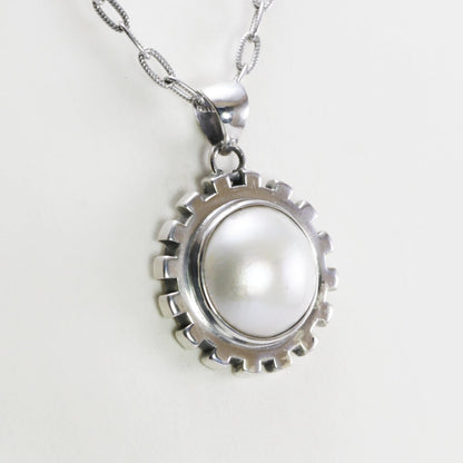 Genuine round 13 mm white Mabe pearl set in handmade 925 sterling silver pendant, gear box silver style pendant with white pearl
